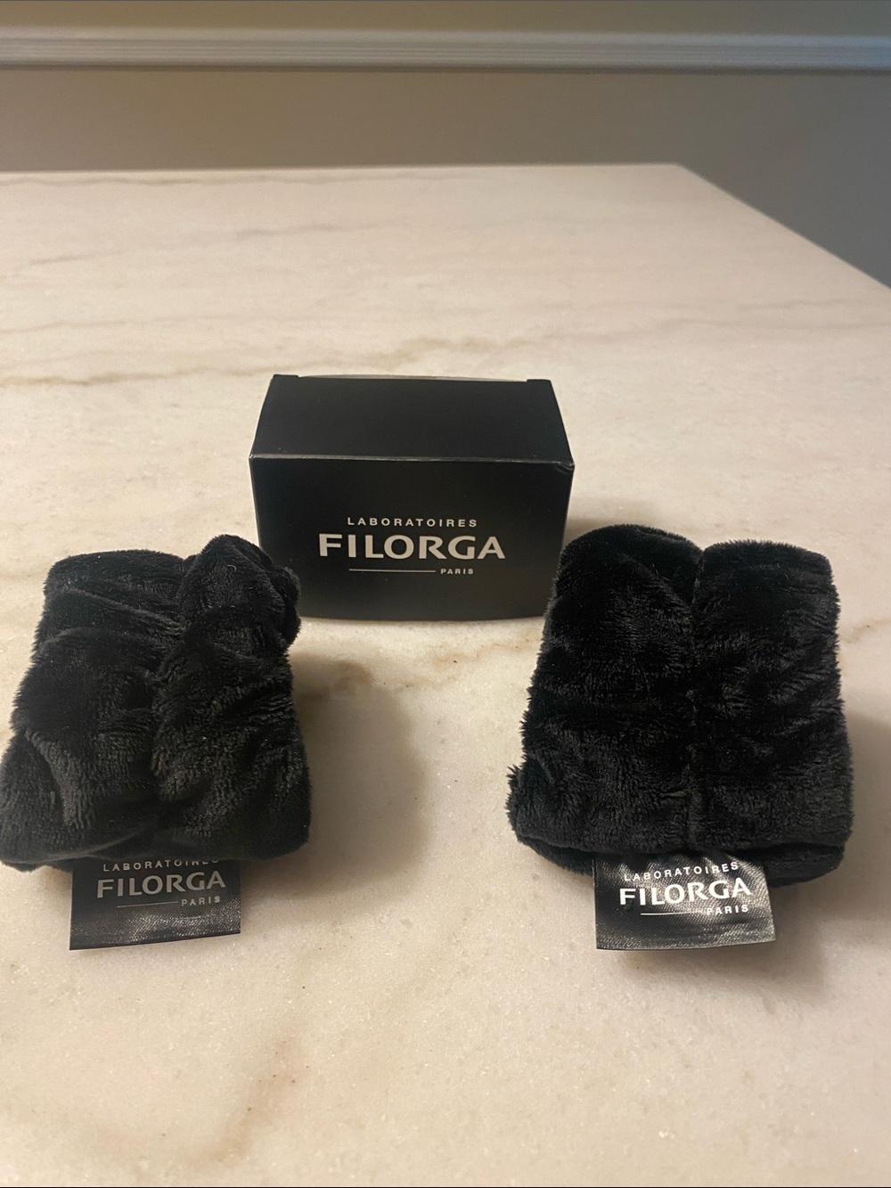 Filorga Bracelet Towels Plush Wrist Set